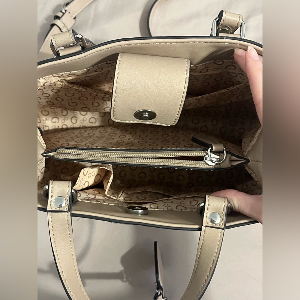Guess Purse - Picture 3 of 5